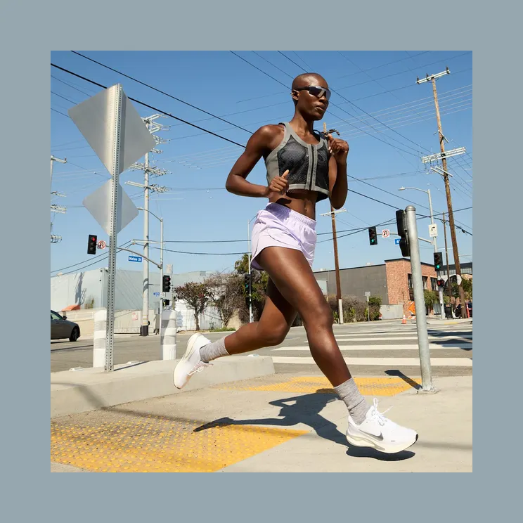 nike-journey-run FJ7765-104