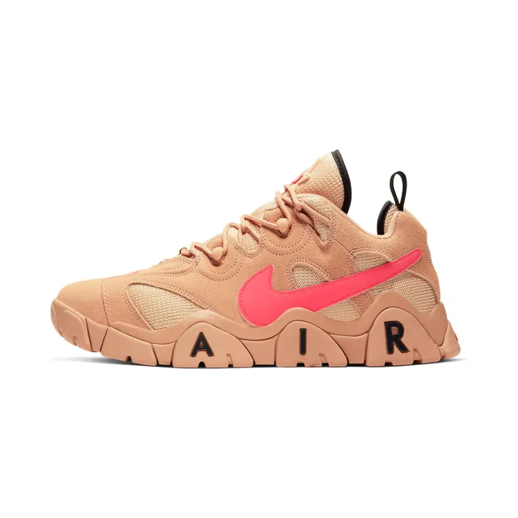 Nike Air Barrage Low “Vachetta Tan / White Onyx / Black / Laser Crimson” (CT2290-200)