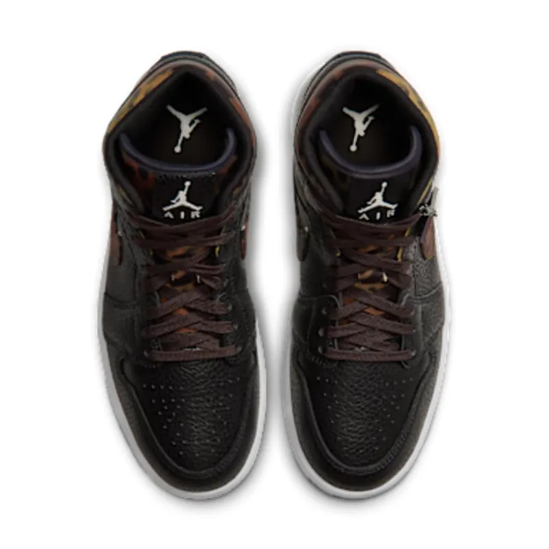 Air Jordan 1 Mid ‘Velvet Brown Leopard’ (IQ5161-001): dierenprint op precies de juiste plekken (4)