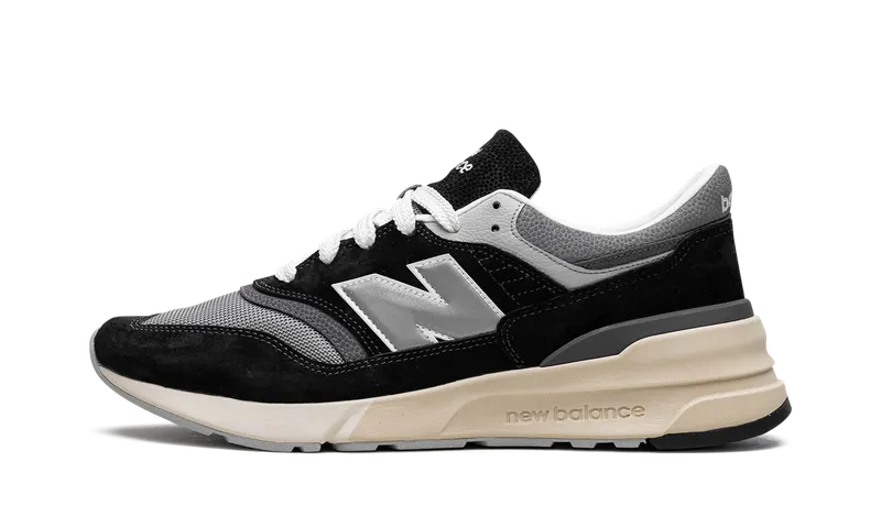New Balance 997R “Black Grey” (U997RHC)