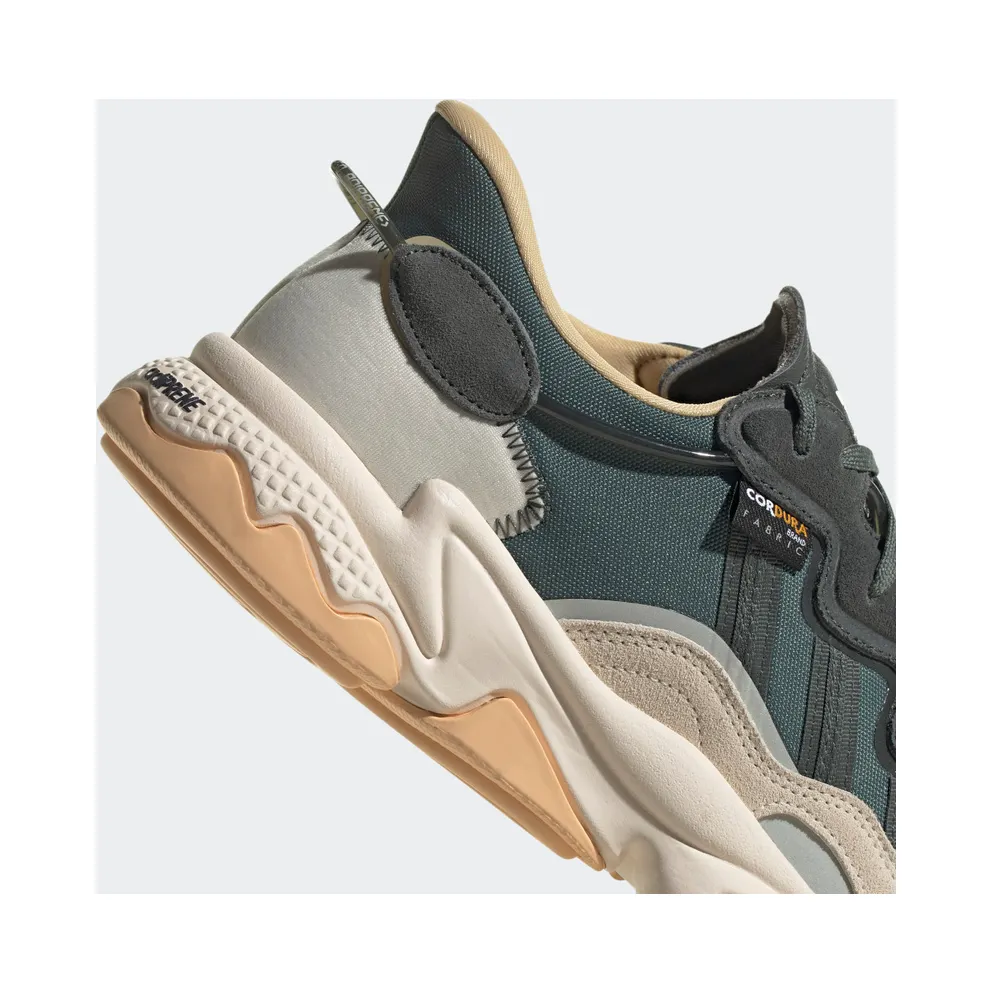 adidas OZWEEGO Wonder White / Wonder White / Pulse Amber (GZ2054)