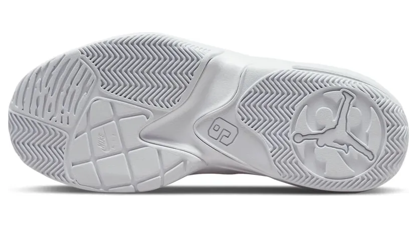 air-jordan-max-aura CZ4167-110