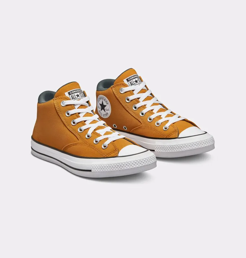 converse-chuck-taylor-all-star A05028C