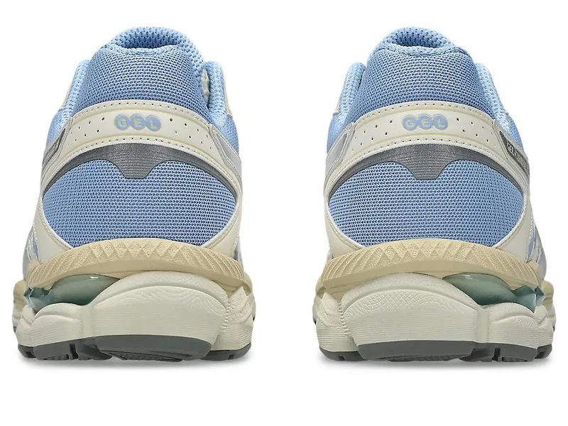 ASICS GEL-CUMULUS 16 “Ivory / Pure Silver” (1203A733-750)