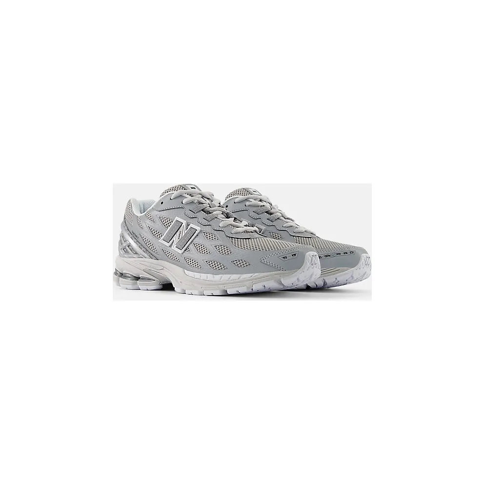 New Balance 1906W “Silver Metallic” (U1906WFE)