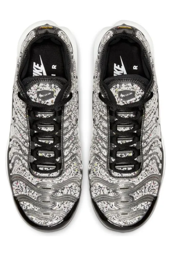 nike-air-max AR0970-001