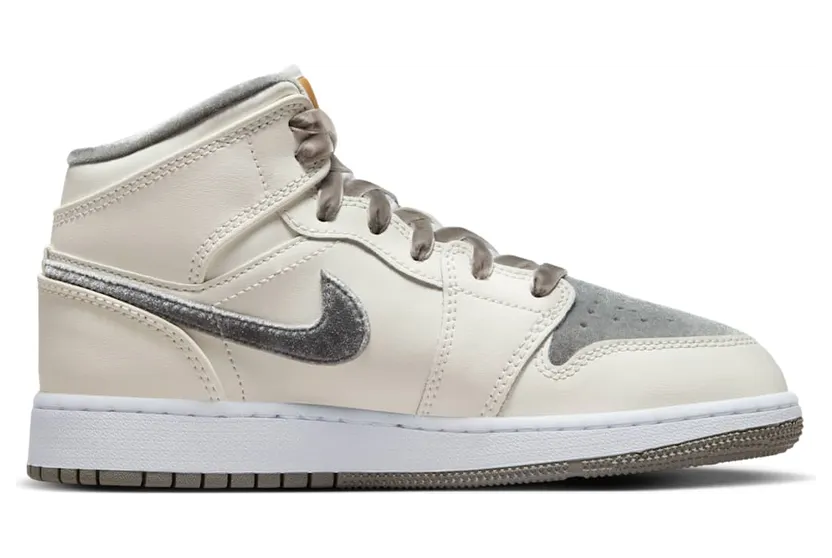 air-jordan-1 FB9899-100