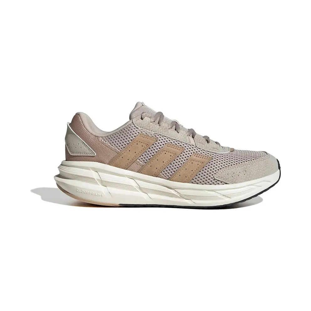 adidas Astrastar “Wonder Beige / Warm Sandstone / Carbon” (JQ6081)