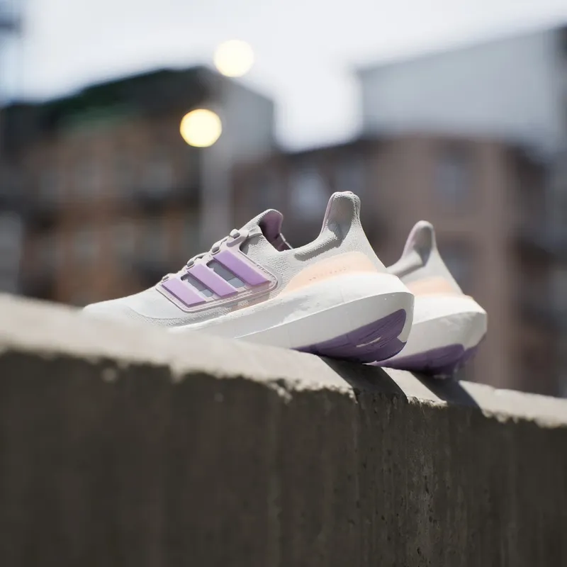 adidas Ultra Boost Light Grey Violet Fusion Acid Orange (IE1762)