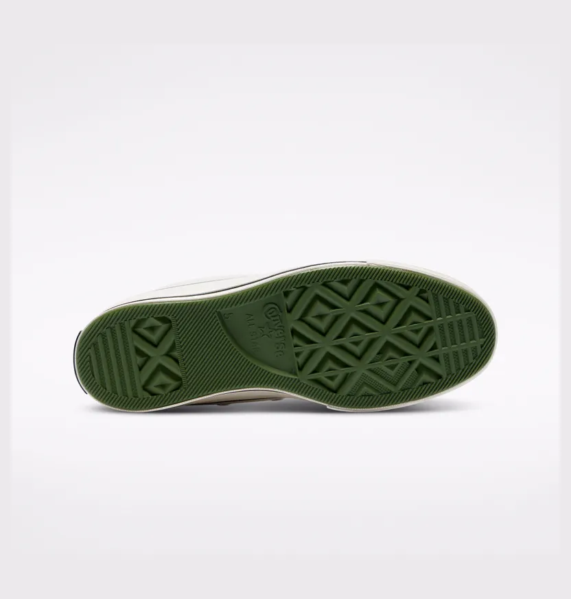 converse-chuck-taylor-all-star A01802C