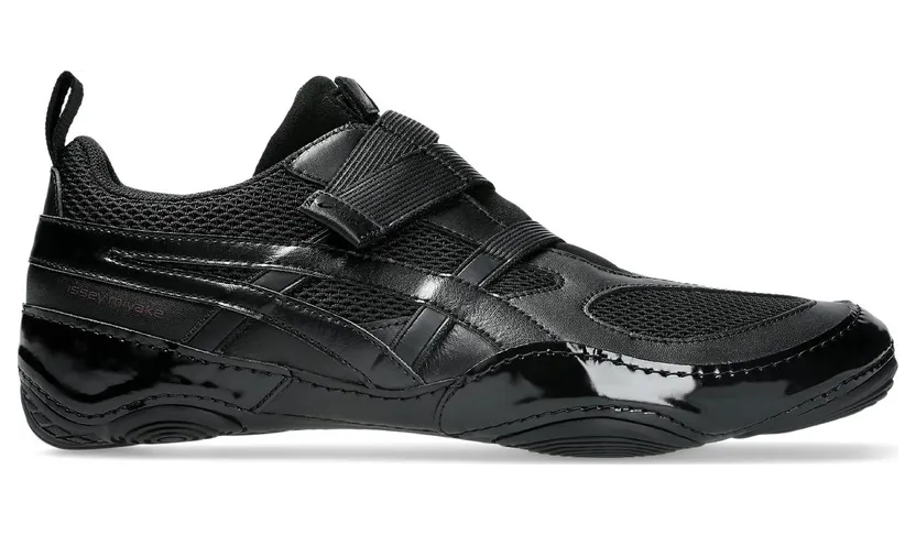 Issey Miyake x Asics Hyper Taping “Black” (1203A819001)