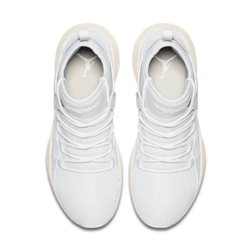 Jordan  Formula 23 White Light Orewood Brown White/White-Light Orewood Brown (881465-115)