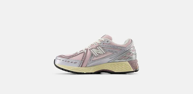 New Balance 1906R “Rose Sugar Silver” (U1906RNF)