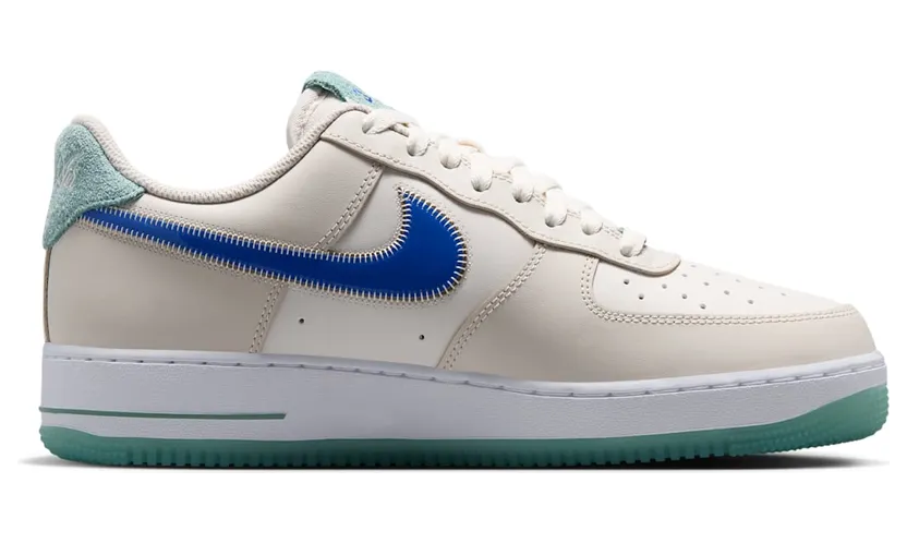 Nike Air Force 1 Low ’07 Philadelphia: leuk randje, gewone AF1 (3)