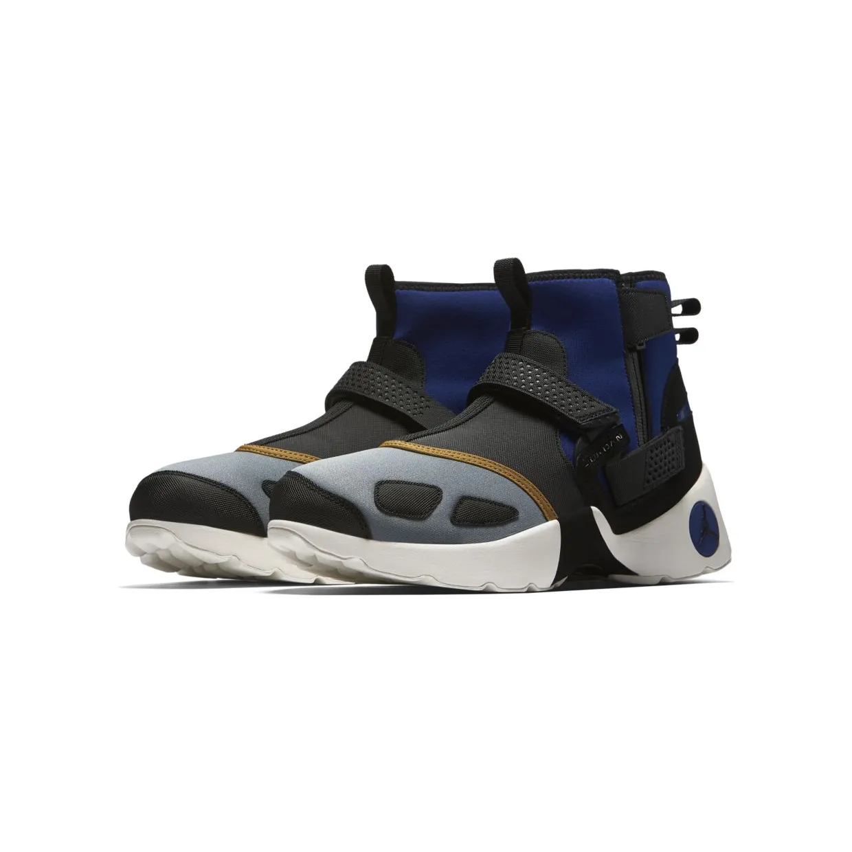 jordan-trunner AJ3885-010