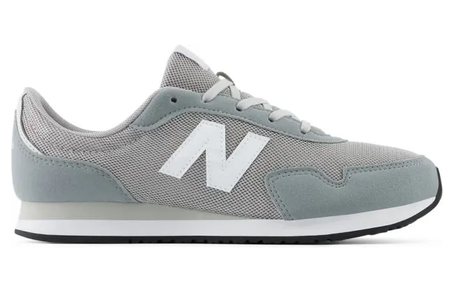 new-balance-sneaker GC323-GR