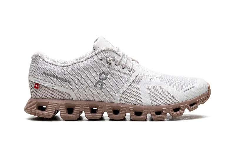 On Running On Cloud 5 “Sand Rosebrown” (59.97767)