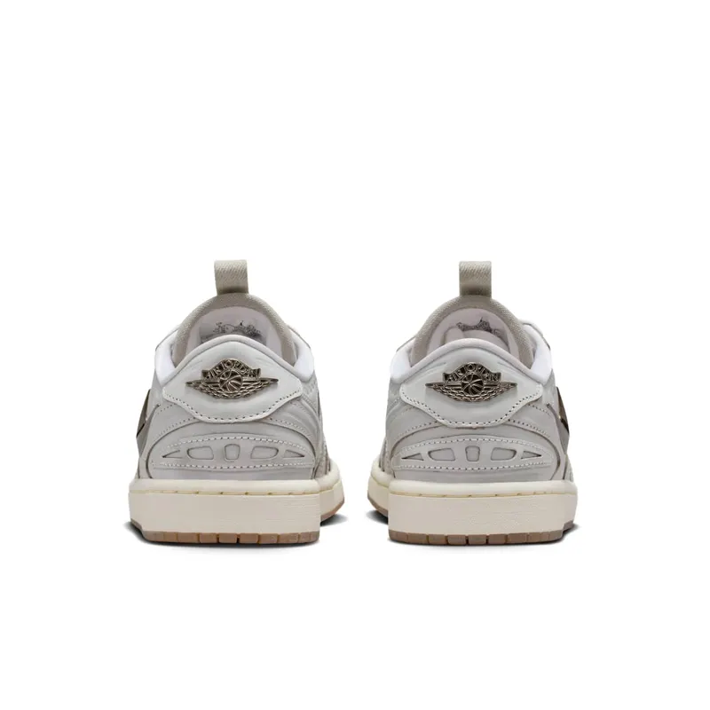 Air Jordan 1 Low White (IM6662-181)
