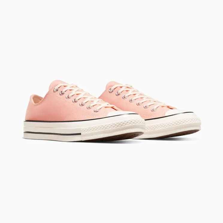 converse-chuck-taylor-all-star A03448C