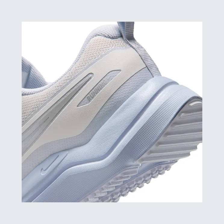 nike-cosmic-runner HM4402-010