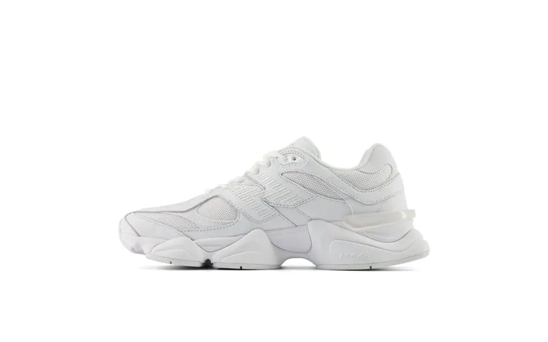New Balance 9060 Triple White (U9060NRJ)
