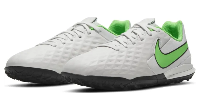 Nike Jr. Tiempo Legend 8 Academy TF Fußballschuh für Kunstrasen für jüngere/ältere Grau (AT5736-030)