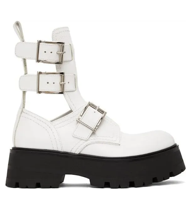 Alexander McQueen Buckle Fastening Ankle Boots White Black (700078WIC639359)