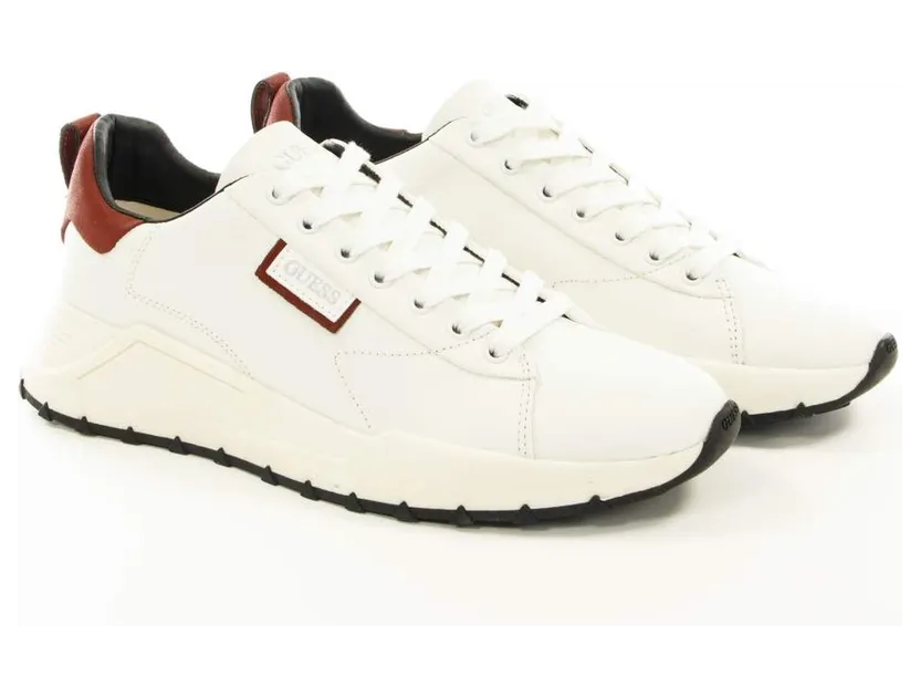 Guess sneaker Wit (FM6LUC-LEA12-WHIRU)