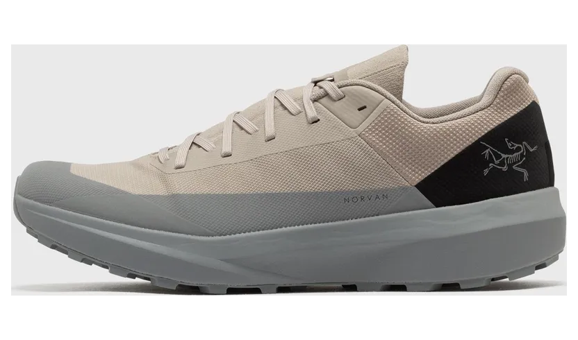 Arc´teryx NORVAN LD 4 Grey / Beige