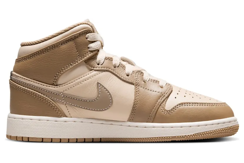 air-jordan-1 HF4781-203