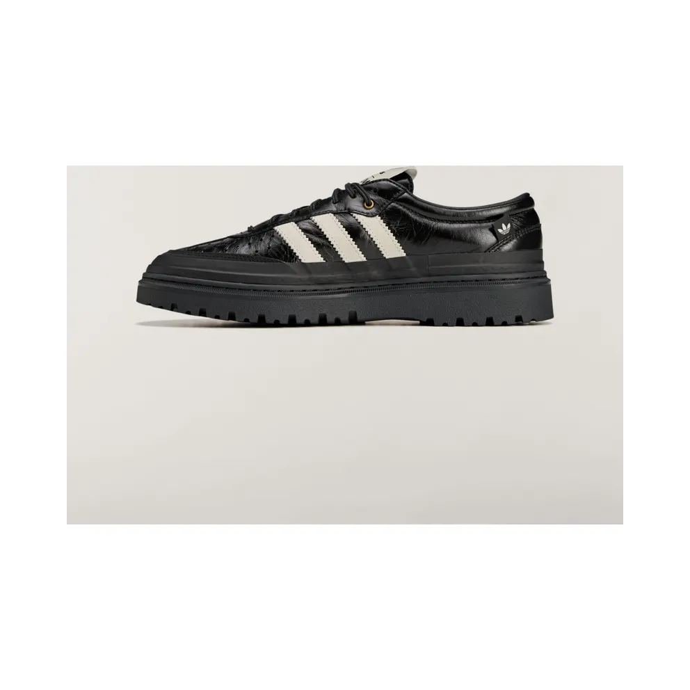Song for the Mute x adidas Samba Friezeit (KI4761)