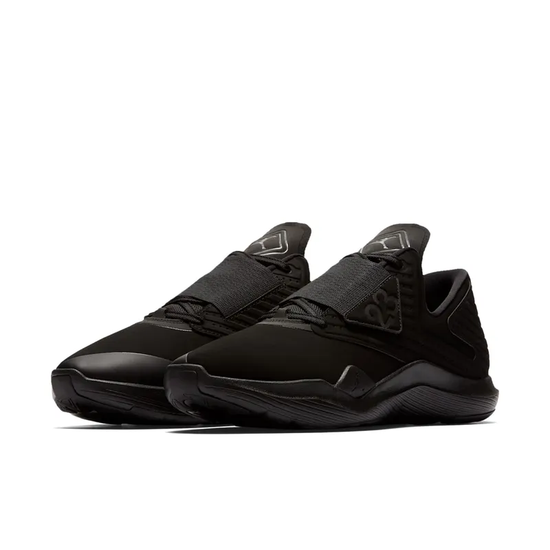 Jordan Relentless “Black Anthracite” (AJ7990-001)