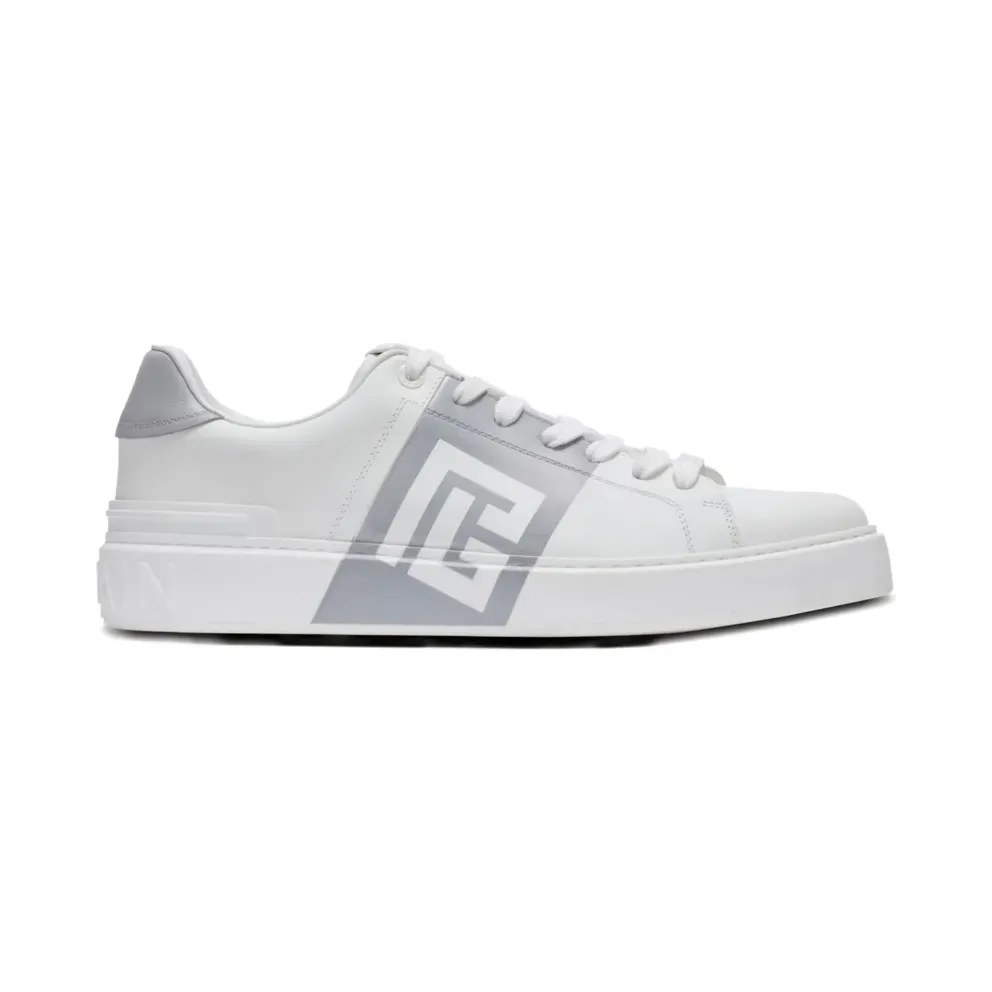 Balmain B-Court sneakers van kalfsleer met logodetail – Weiß (FM0VI288LVBP)