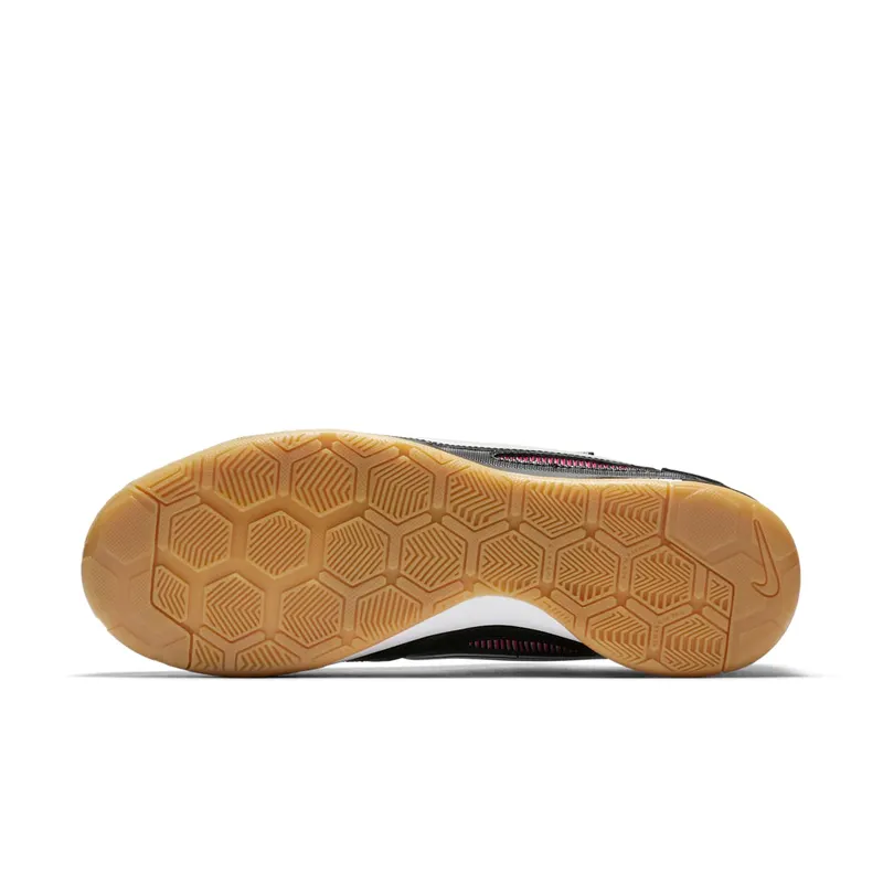 Nike SB x Supreme Gato Black (AR9821-001)