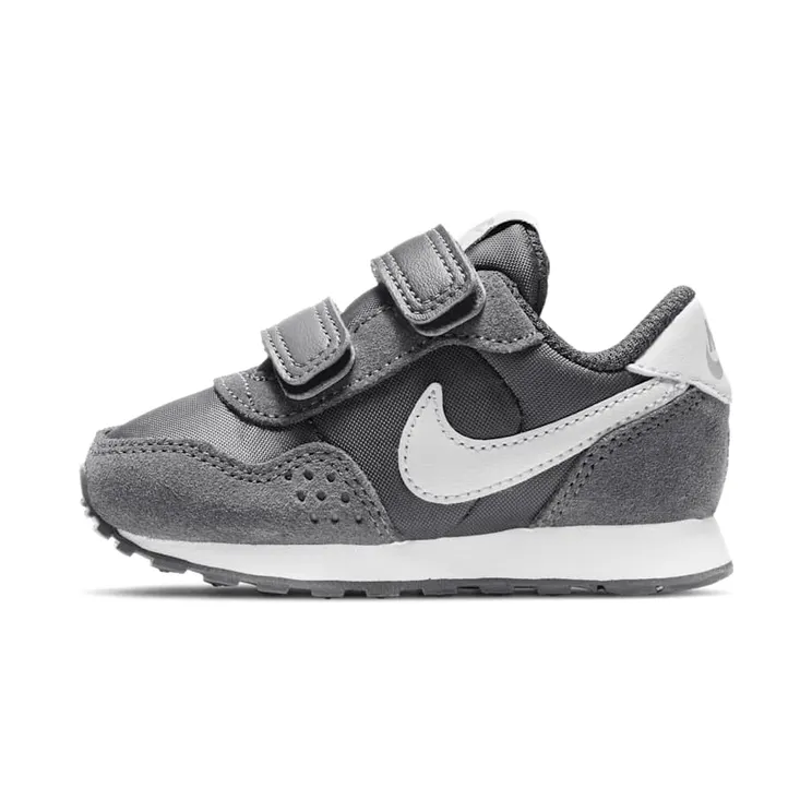 Nike MD Valiant “Particle Grey / White” (CN8560-001)