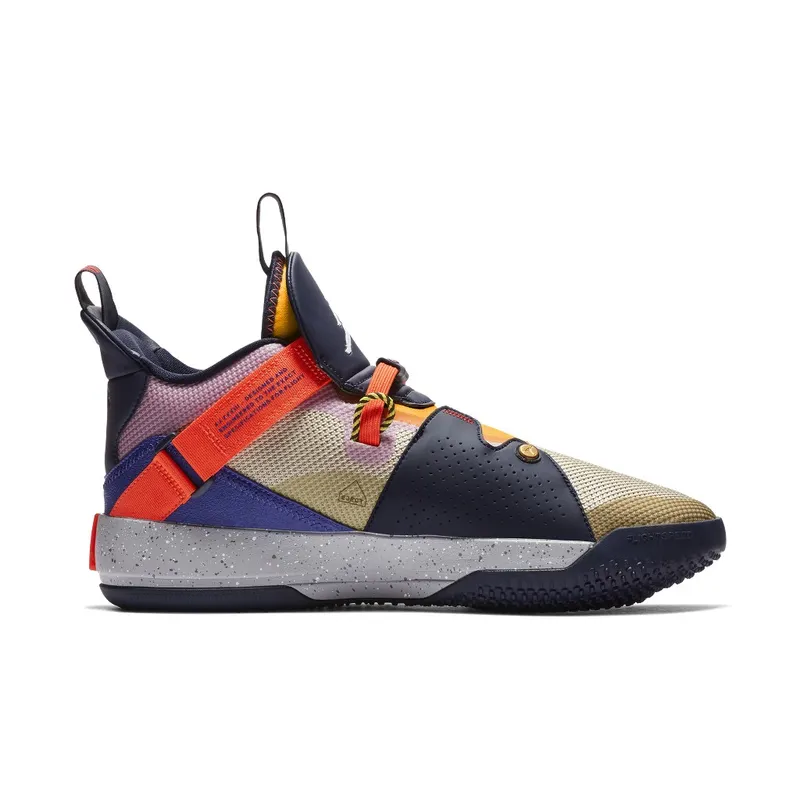 Jordan XXXIII Visible Utility Particle Beige/University Red-Infrared 23-Obsidian (AQ8830-200)
