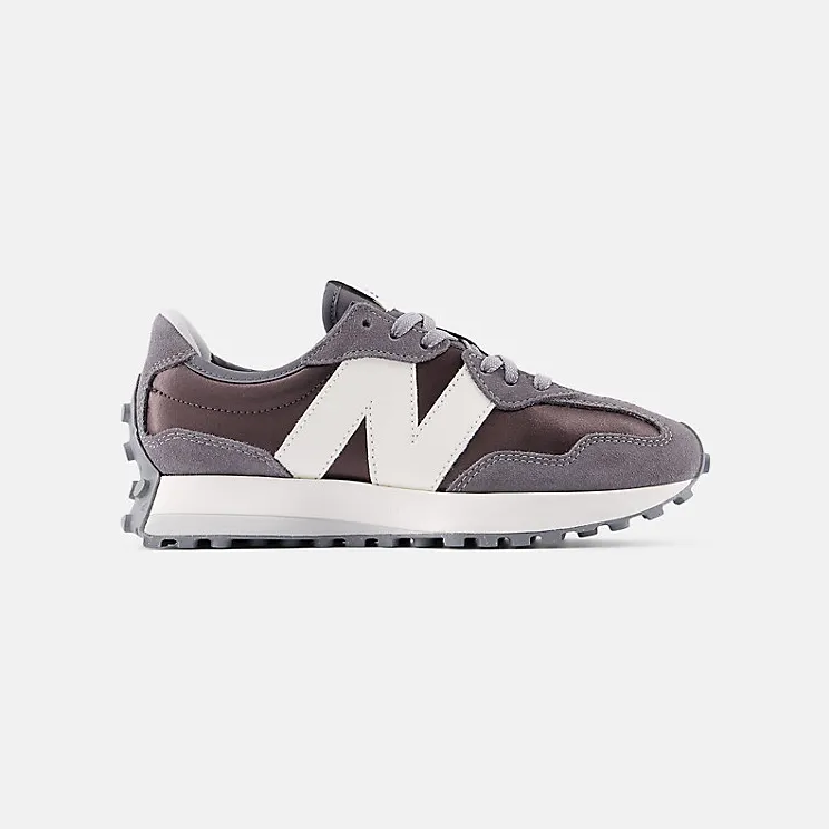 New Balance 327 “Black Metallic Castlerock” (WS327GLB)