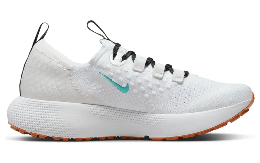 nike-free DC4269-004