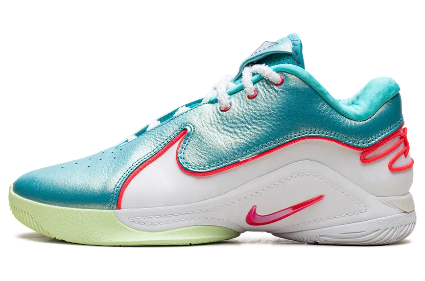 Nike LeBron 22 “Christmas” (HV5147-600)