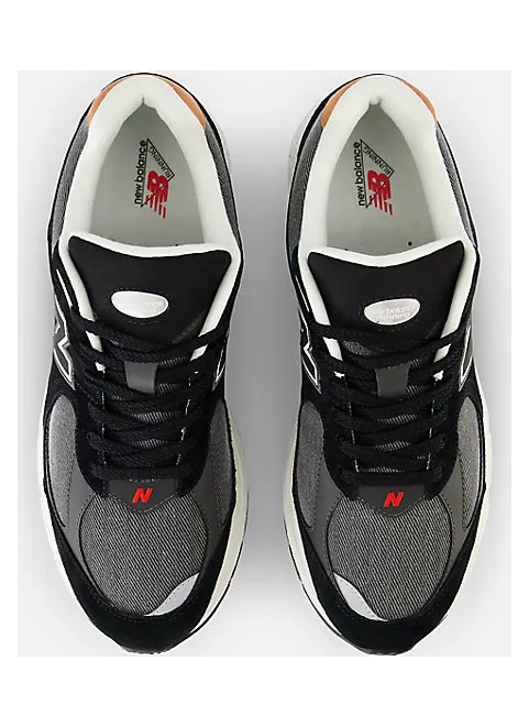 new-balance-2002r M2002REB