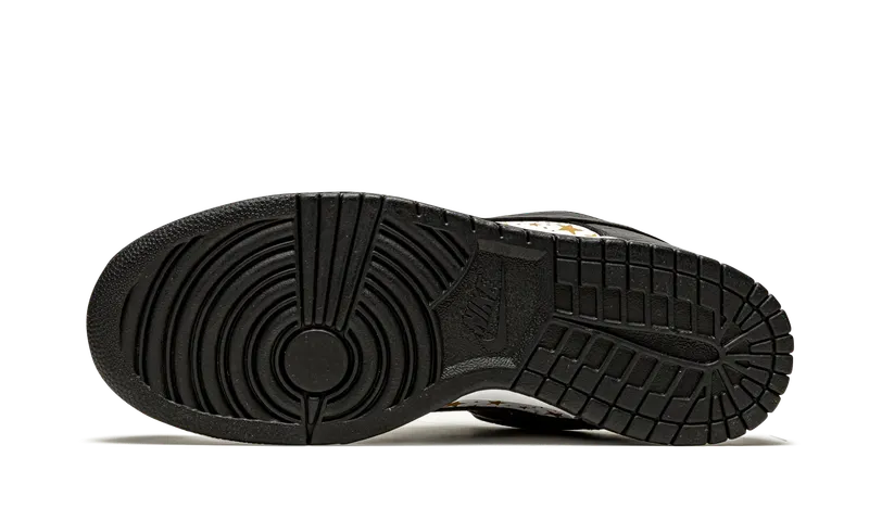 Nike SB Dunk Low “Supreme – Stars – Black” (DH3228-102)