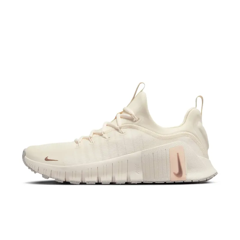 Nike Free Metcon 6 “Pale Ivory / Guava Ice / Sail / Metallic Red Bronze” (FJ7126-100)