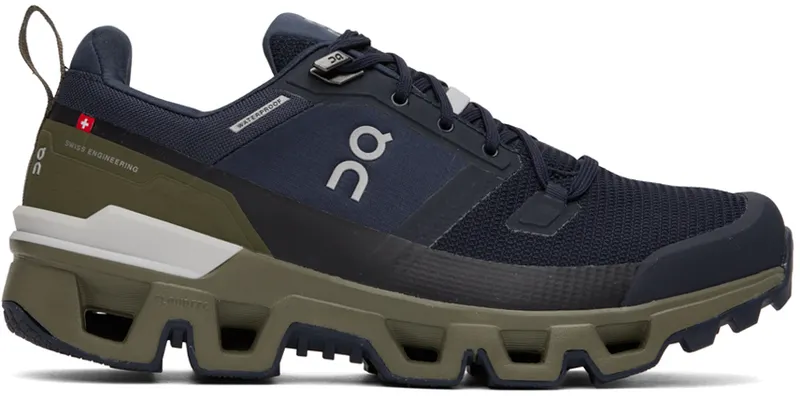 On Navy Waterproof Cloudwander (73.98604)