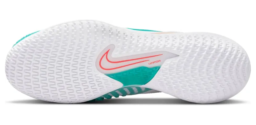 nikecourt CV0742-136