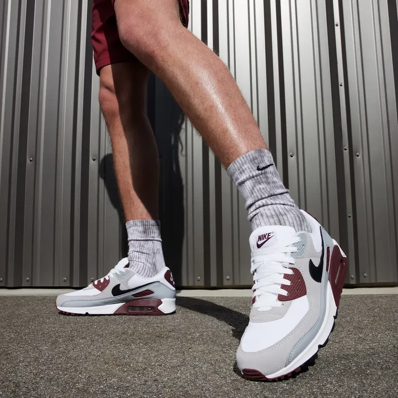 Nike Air Max 90 “Dark Team Red'” (FN6958-101)