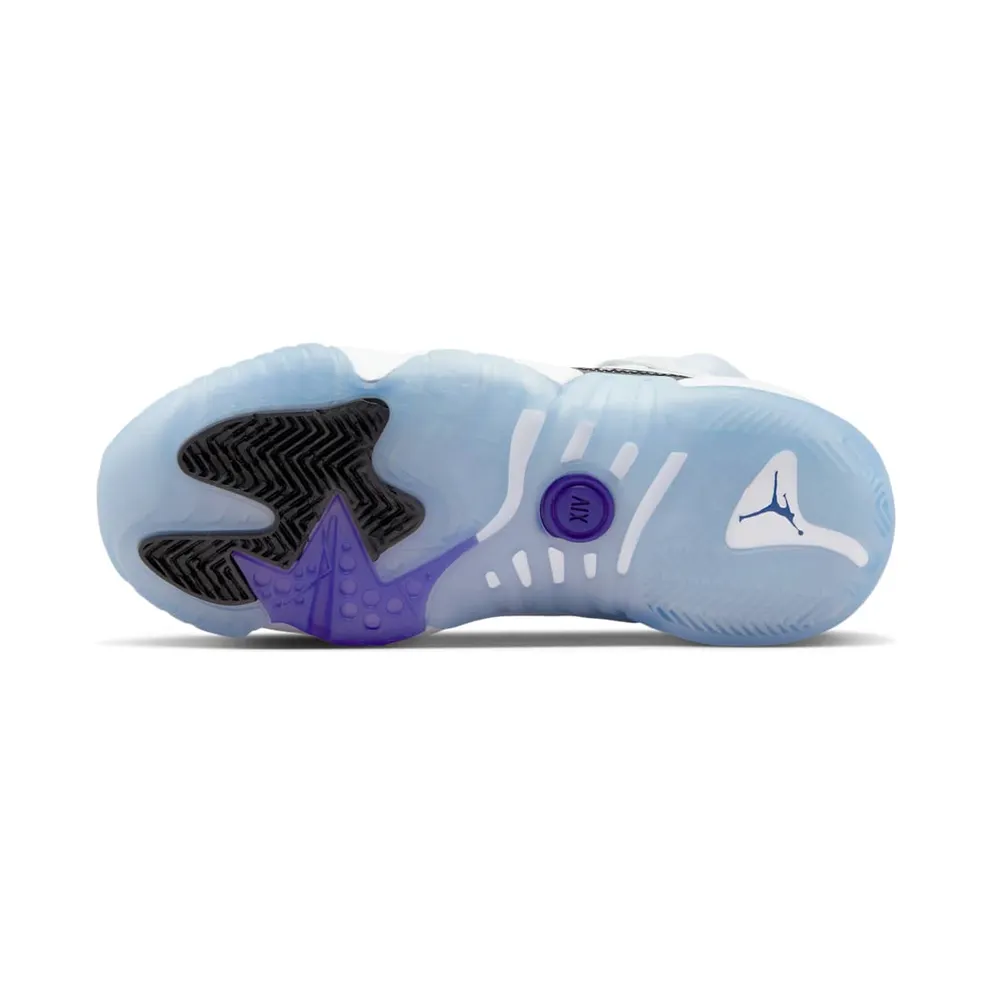 Jumpman Two Trey Older Kids’ White (DQ8431-100)