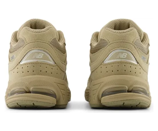 new-balance-2002r P200258F