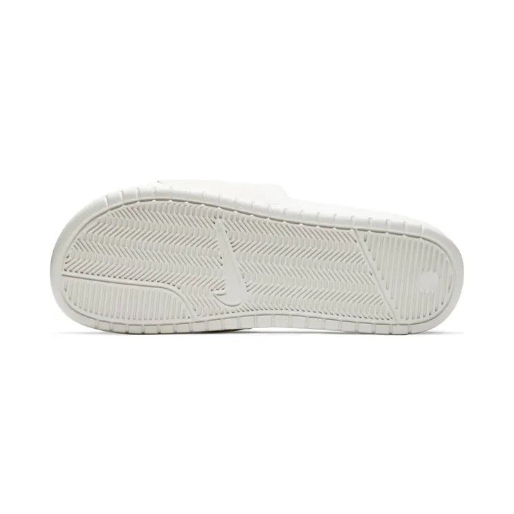 nike-benassi DC5239-100