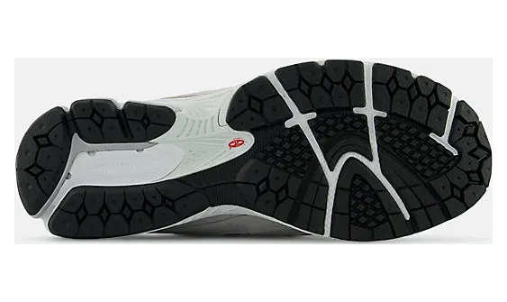 new-balance-2002r M2002RMA