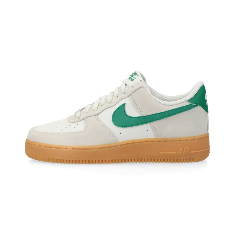 Nike Air Force 1 ’07 LV8 (beige / Green) – FQ8714-001